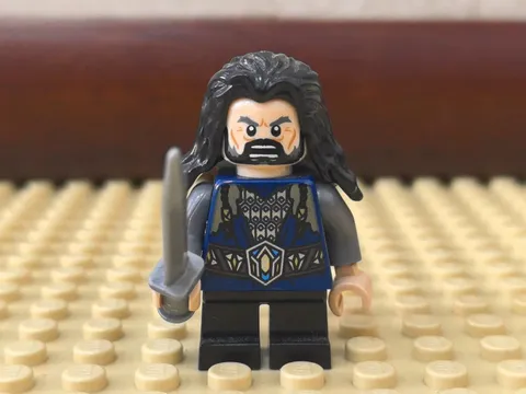 Genuine Lego lor040 Minifig Figurine:Thorin Oakenshield Fast Shipping!
