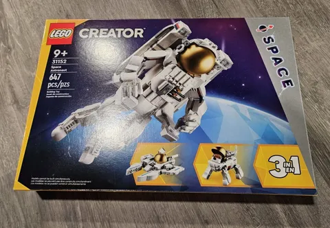 LEGO Creator Space Astronaut 31152 3-in-1 647 Pieces New Sealed Damaged Box