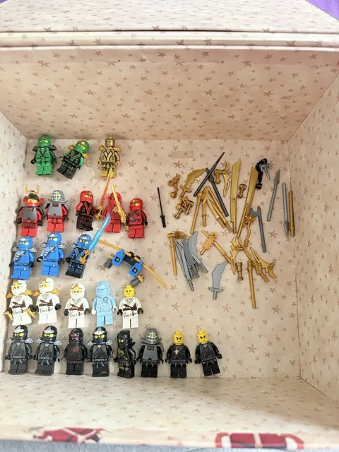 LEGO Ninjago Bundle + Accessories Lot 42 Figures 8 Spinners check description 