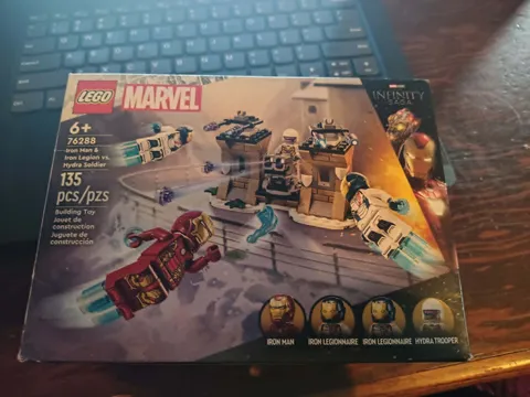 LEGO Super Heroes: Iron Man & Iron Legion Vs. Hydra Soldier (76288)