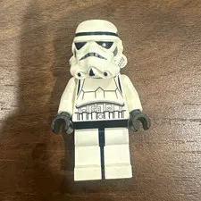 LEGO Star Wars Stormtrooper Minifigure with Helmet, White Armor, Black Hands