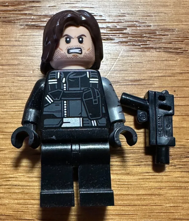 LEGO Marvel Superheroes WINTER SOLDIER Bucky Barnes minifigure