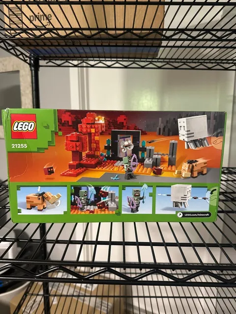 LEGO Minecraft The Nether Portal Ambush 21255 Retired New Damaged Box
