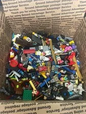 9 Lbs LEGO Mixed Bulk Lot Unsorted Parts Pieces Minifigs Plates Used