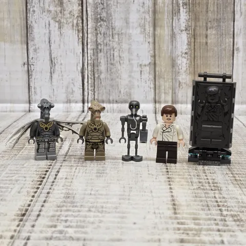 Star Wars LEGO Minifigures Han Solo Carbon Geonosian Zombie Medical Droid