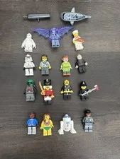 Vintage Retired Lego Minifigure Lot