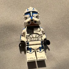 LEGO Star Wars Clone Trooper Minifigure w/ Helmet & 2 Black Blasters