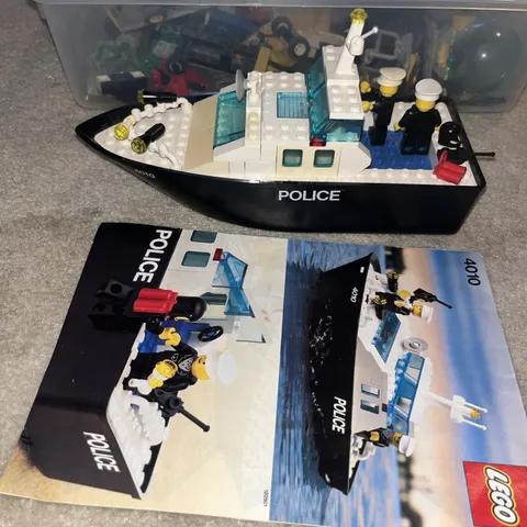 Vintage LEGO Police Boat - 4010, Police Rescue Boat from the 1980s -95% Complete