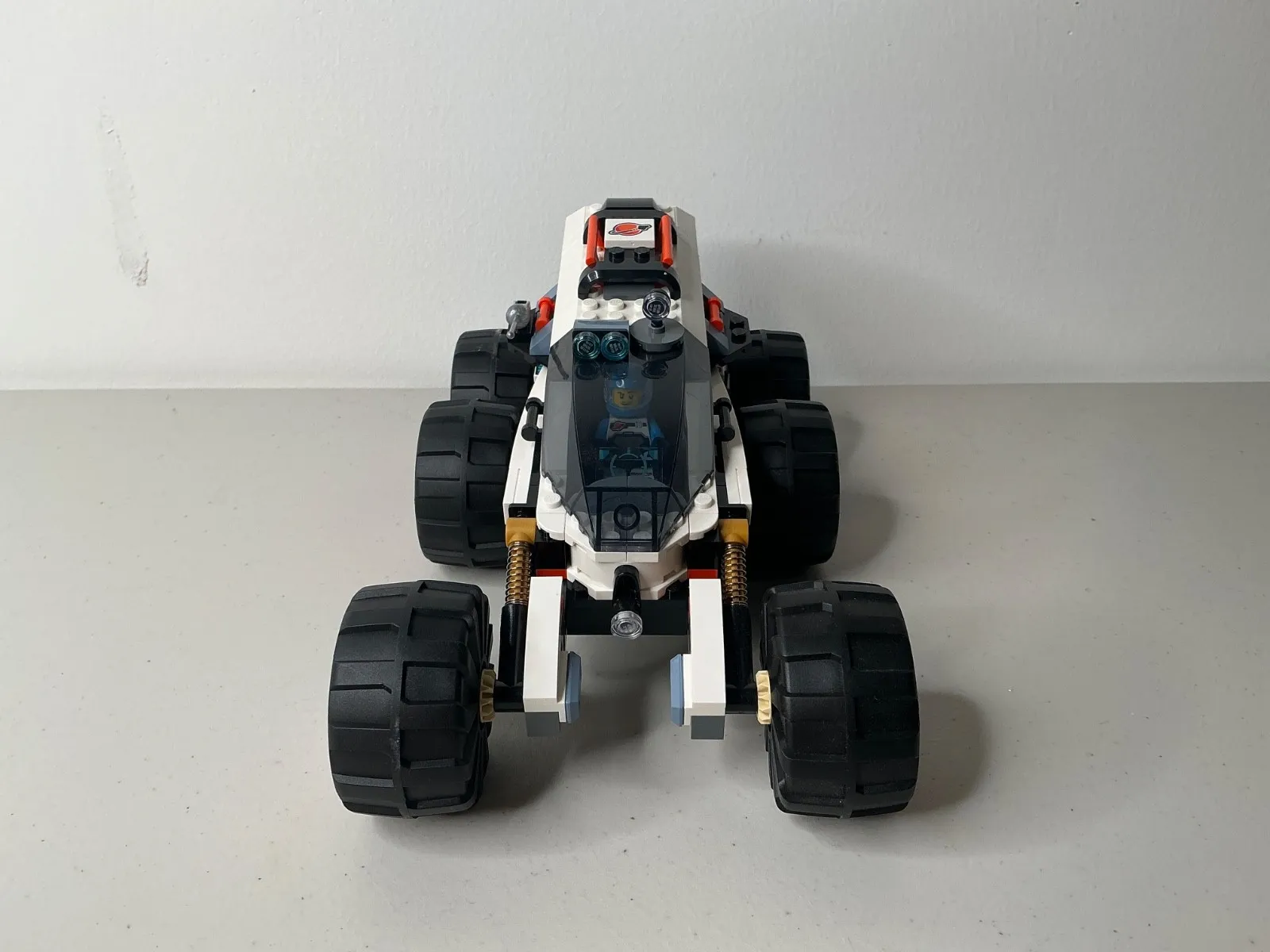 Lego City Space Explorer Rover and Alien Life 60431 PRE-BUILT
