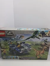 LEGO Jurassic World: Gallimimus and Pteranodon Breakout (75940) 391 Pieces