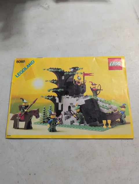 LEGO 6066 Instruction Manual Vintage Legoland Forestmen Outpost 1987 Yellow