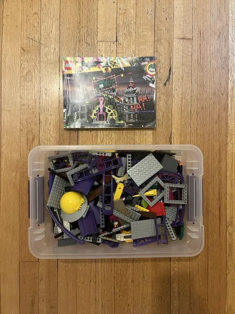 LEGO Batman: The Joker Manor (70922) - 99%+ Complete With Manuals No Minis READ