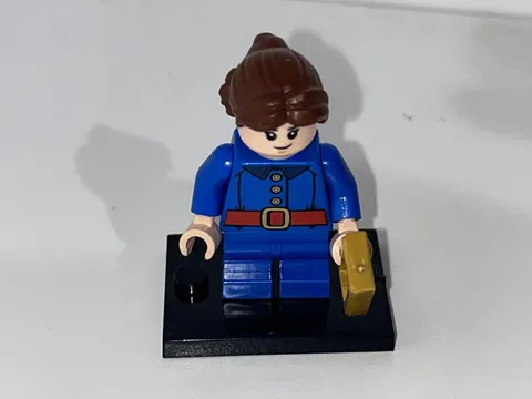 LEGO Ideas Violet Beauregarde Minifigure idea Minifig 21360