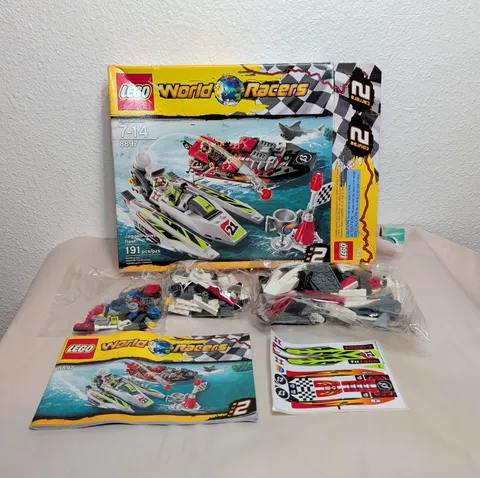 LEGO World Racers: Jagged Jaws Reef (8897) New Open Box #CY