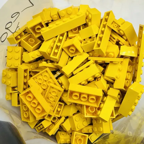 Lego Bulk Lot Yellow 2 lbs Pounds Bricks Plates Blocks Star Wars Space B11