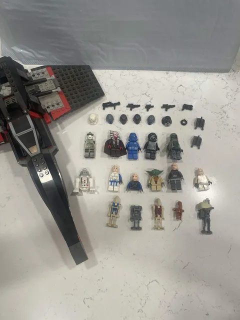 LEGO Star Wars Minifigure lot 75018 Jek-14's Starfighter incomplete retired