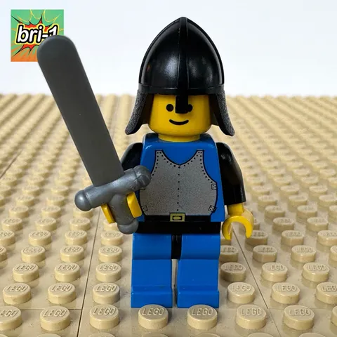 LEGO Castle, Lion Knights: Blue Breastplate, SWORD, cas188, 1584, CHALLENGE 1988