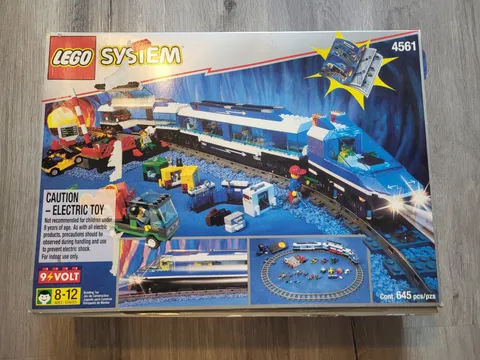 Lego Railway Express 4561 Passenger & Cargo 9V TRAIN System - New Sealed!