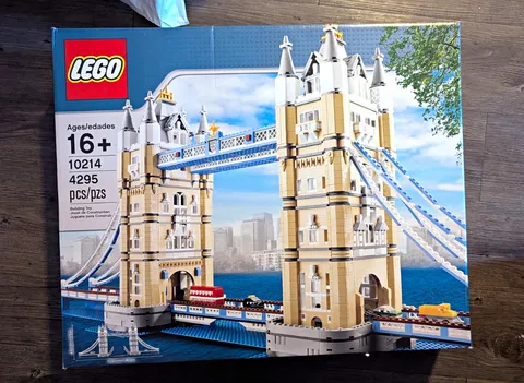 LEGO Creator Expert Tower Bridge 10214 Complete Set 4295 pcs Mini Vehicles