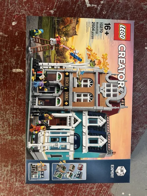 LEGO Creator Expert 10270 Bookshop Modular Buildings 2504pcs 16+ Retired