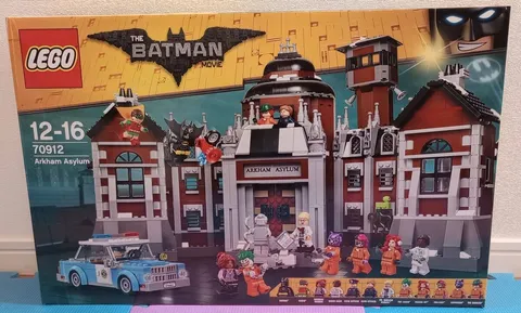 LEGO Batman Movie Arkham Asylum Building Set 70912