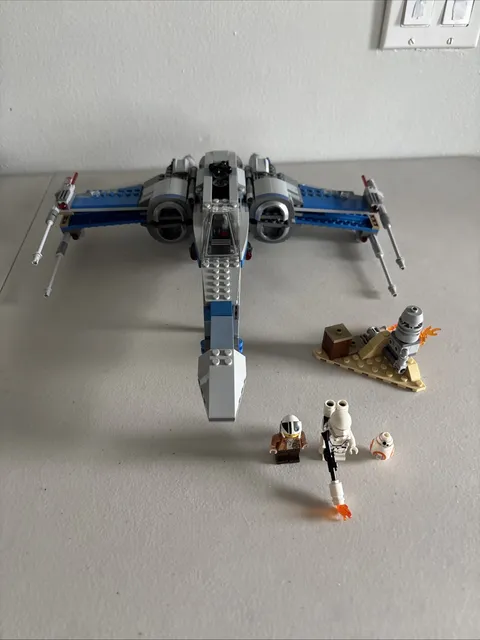 LEGO Star Wars Resistance X-Wing Fighter 75149 99%Complete Set 3/4 Mini figures