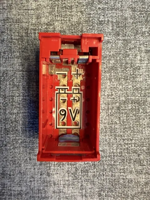 LEGO Technic Red Electric 9V Battery Box Small Assembly