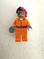 Lego Two-Face 70912 Prison Jumpsuit Batman Movie Super Heroes Minifigure