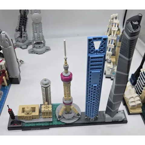 LEGO ARCHITECTURE: Shanghai (21039)