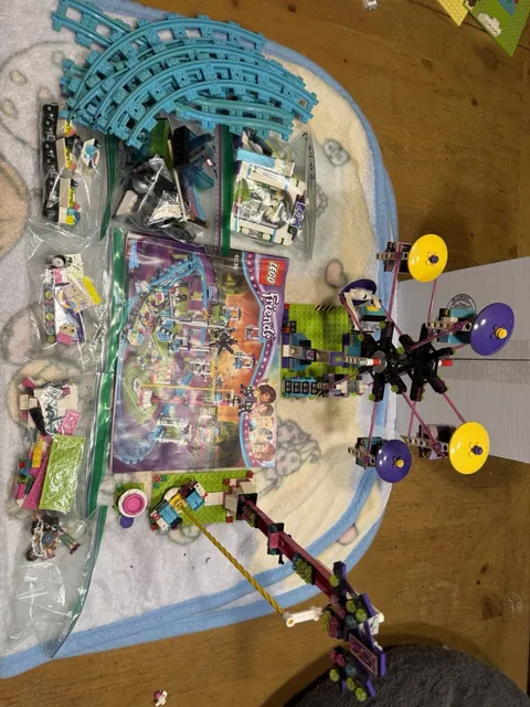 LEGO Friends: Amusement Park Roller Coaster (41130) 95% Complete Used As Is
