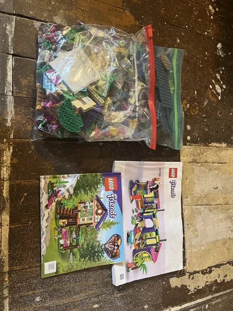 Lego Friends Set Bundle Of 2 - Pieces Unverified - 41679 - 41708 - With Manuals