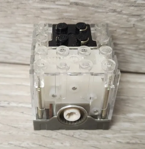 Lego 47154c01 47151c01 47152c01 Electric Motor 9V 4 x 4 x 3 1/3 Tested Working