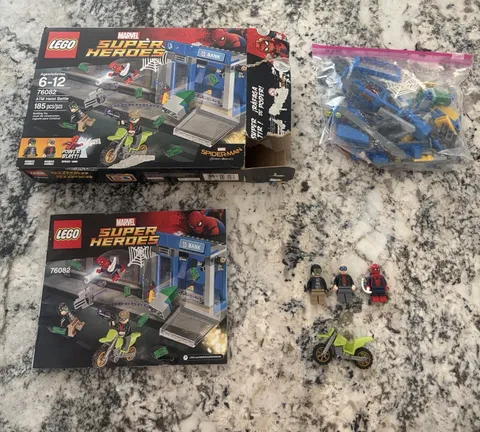 LEGO Marvel Super Heroes ATM Heist Battle Spider-man Homecoming Incomplete
