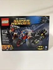 LEGO DC Comics Super Heroes: Gotham City Cycle Chase (76053) CIB - Retired Set