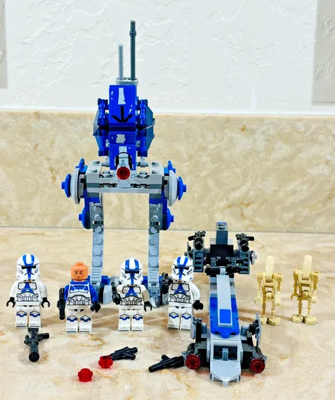LEGO Star Wars The Clone Wars 501st Legion Clone Troopers 75280 READ