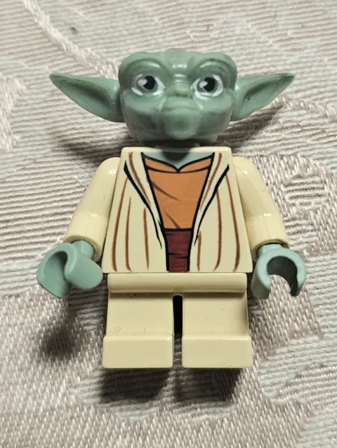 LEGO Star Wars The Clone Wars 8018 sw0219 Yoda Minifigure