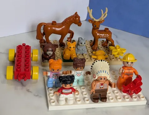 16 LEGO DUPLO ANIMALS KIDS Horse Deer Squirrel Cat Bear Camera Indain Kids Wheel