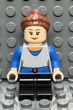 Lego Star Wars Padmé Naberrie (Amidala) - Medium Legs Minifigure sw1023 (75258)