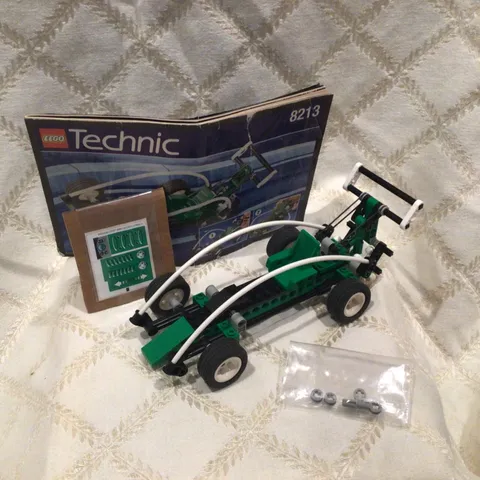 Lego Technic 8213 Spy Runner 100% Complete With Instructions & UNUSED STICKERS!