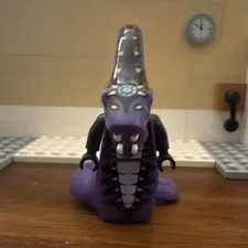 LEGO Purple Snake/Serpent Character Minifigure Figure w/ Tail Plastic