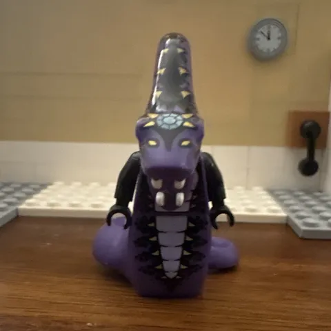 LEGO Purple Snake/Serpent Character Minifigure Figure w/ Tail Plastic