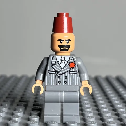 Lego Grail Guardian Minifigure 7197 Iaj042 Rare Indiana Jones CMF Lot Retired 1i