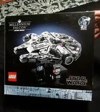 LEGO Star Wars Millennium Falcon 75375 921pcs 18+ Display Stand Included