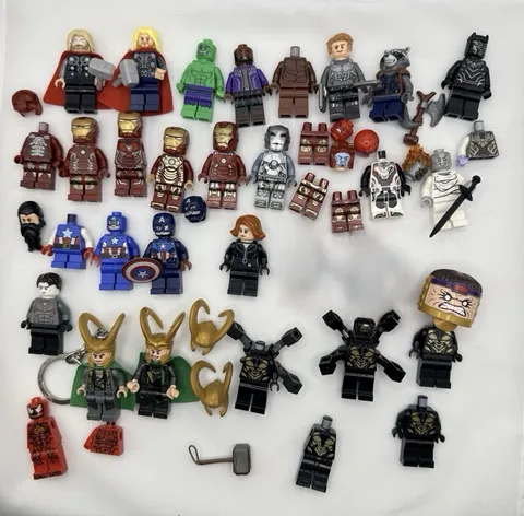 Huge LEGO Marvel Super Heroes Minifigure Lot Parts Iron Man Mark 17 Thor Loki