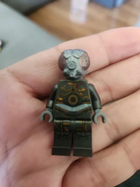 LEGO Star Wars 4-LOM minifigure