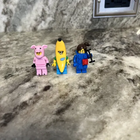 Mint series 12 Pig 71007, series 16 banana guy, series 18 party brick suit girl