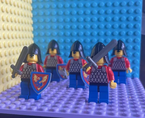 Lego Castle Dragon Knights Minifigure Lot Vintage Rare NO CRACKS
