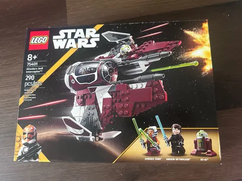 Lego 75401 Ahsoka’s Jedi Interceptor