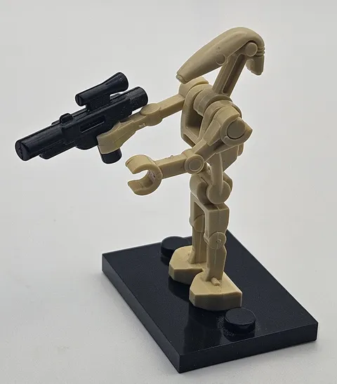 LEGO Star Wars Battle Droid Minifigure Tan w/ Blaster & Display Stand