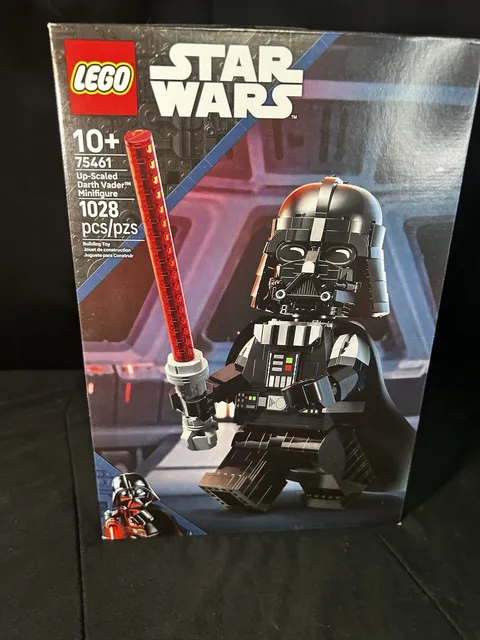 LEGO Star Wars 75461 Up-Scaled Darth Vader Minifigure 1028 pcs 10+ 